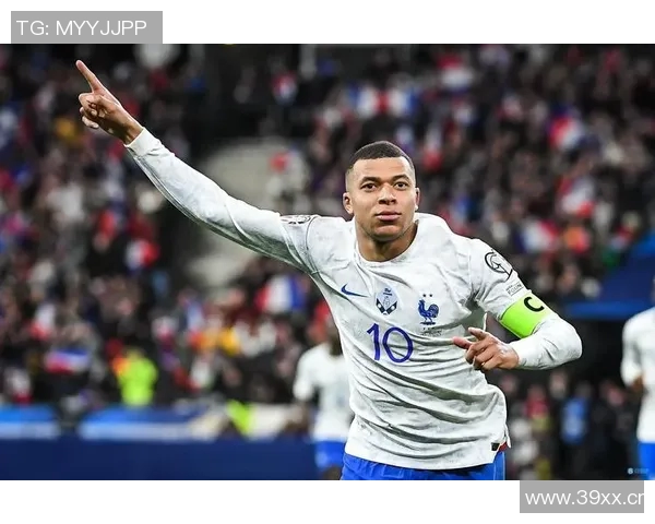 世界杯官方发布首张直通42队海报梅西姆巴佩哈兰德齐聚一堂