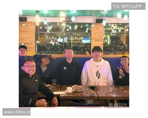 刘维伟透露瀚森早晨8点到馆训练克林根并未与其同组进行力量训练