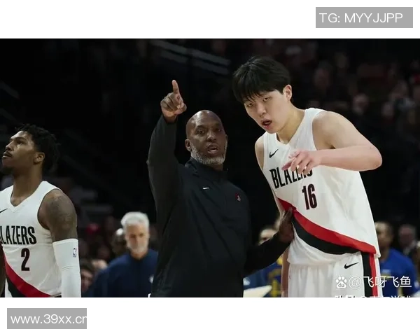 开拓者教练组强调前场篮板能力对球员上场时间的重要性
